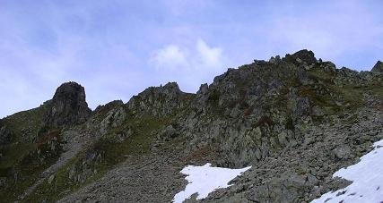 Vue sur l'arête depuis le versant ouest