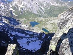 Zoom sur les lacs Jovet depuis le sommet